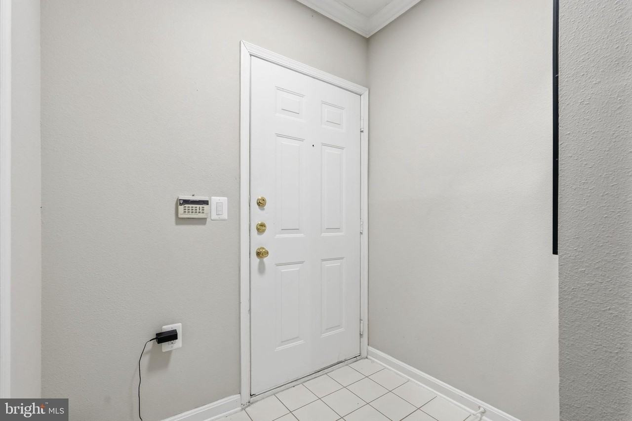 13110 Marcey Creek Rd Unit 13110 #13110 - Photo 4 of 25