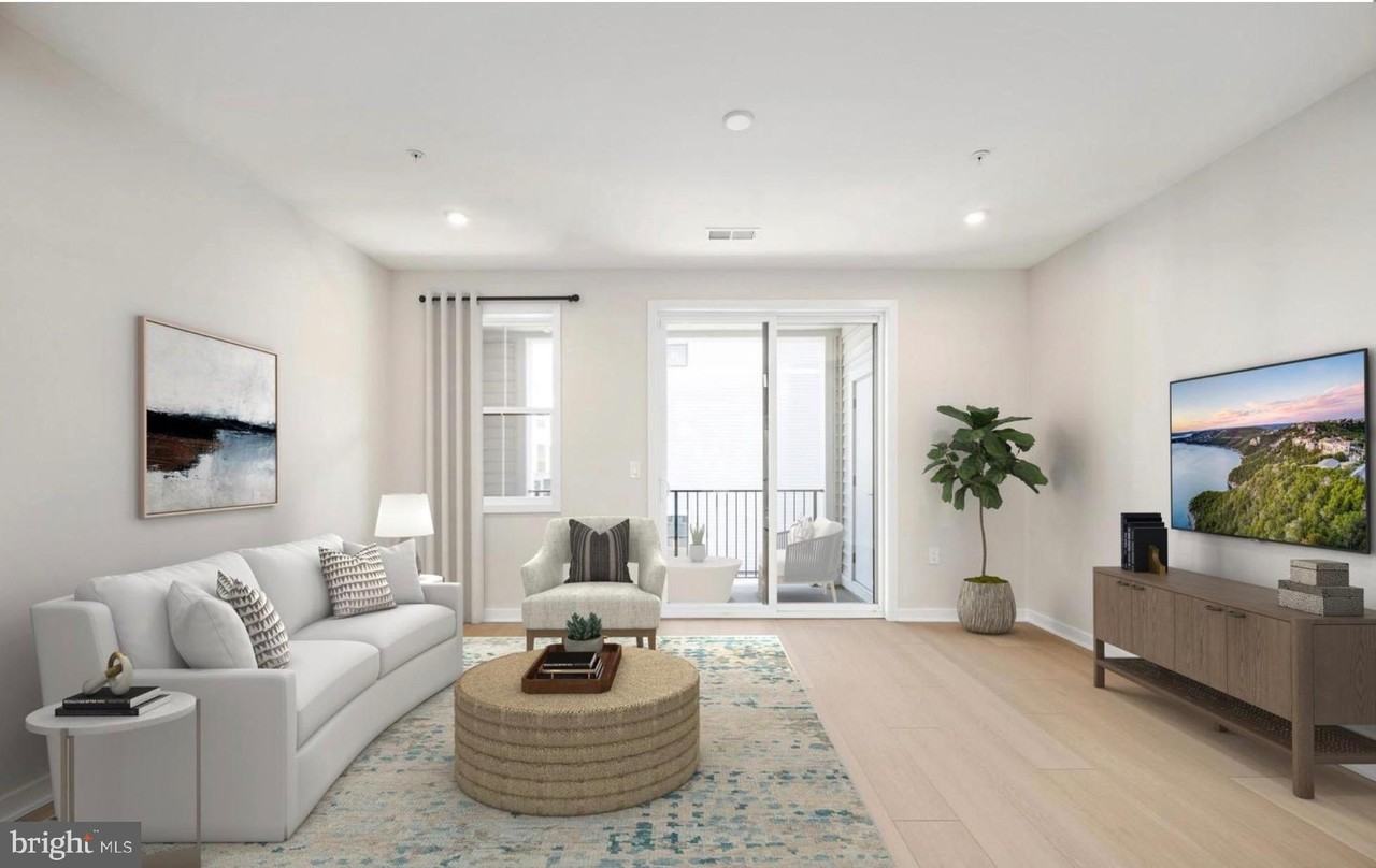 4768 Sully Point Ln - Photo 6 of 26