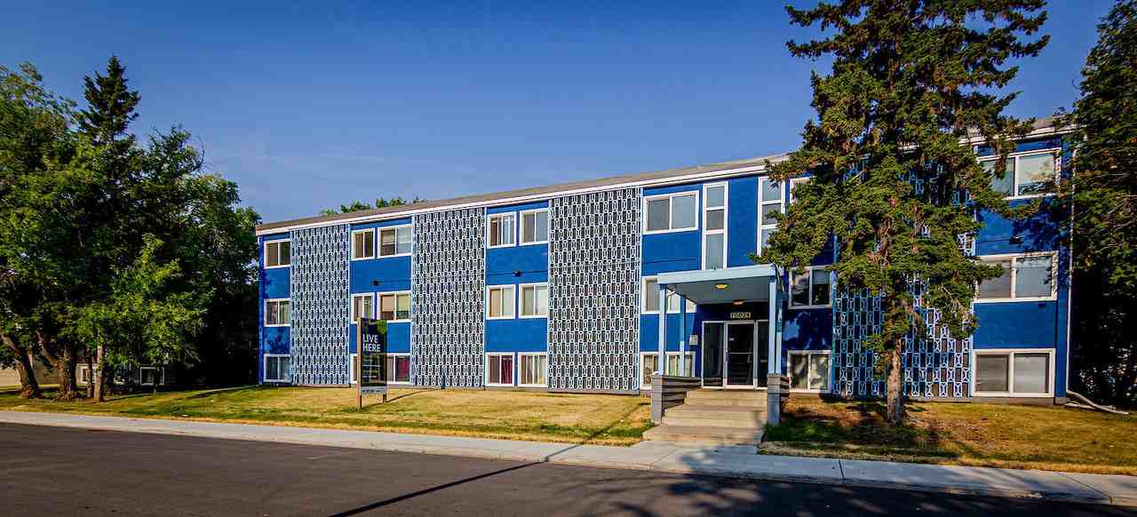 Carrie Ann Manor - Photo 5 of 5