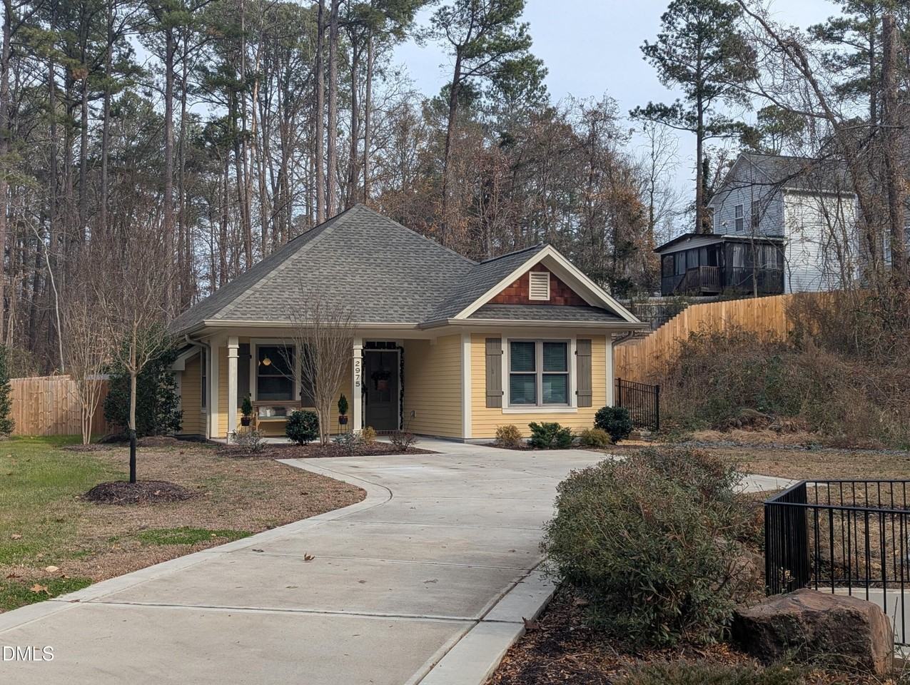 2975 Carolyn Drive - Photo 2 of 18