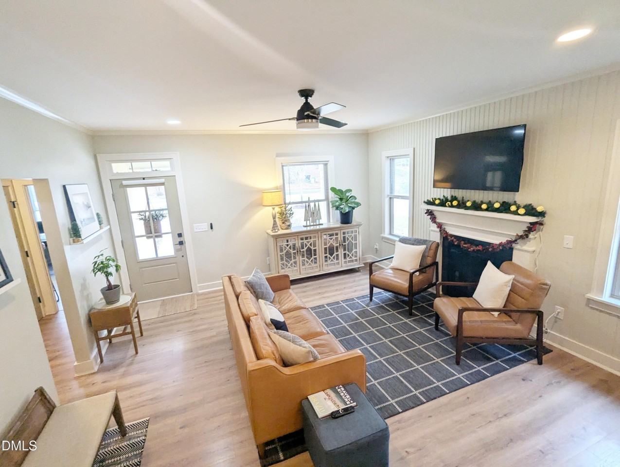 2975 Carolyn Drive - Photo 5 of 18