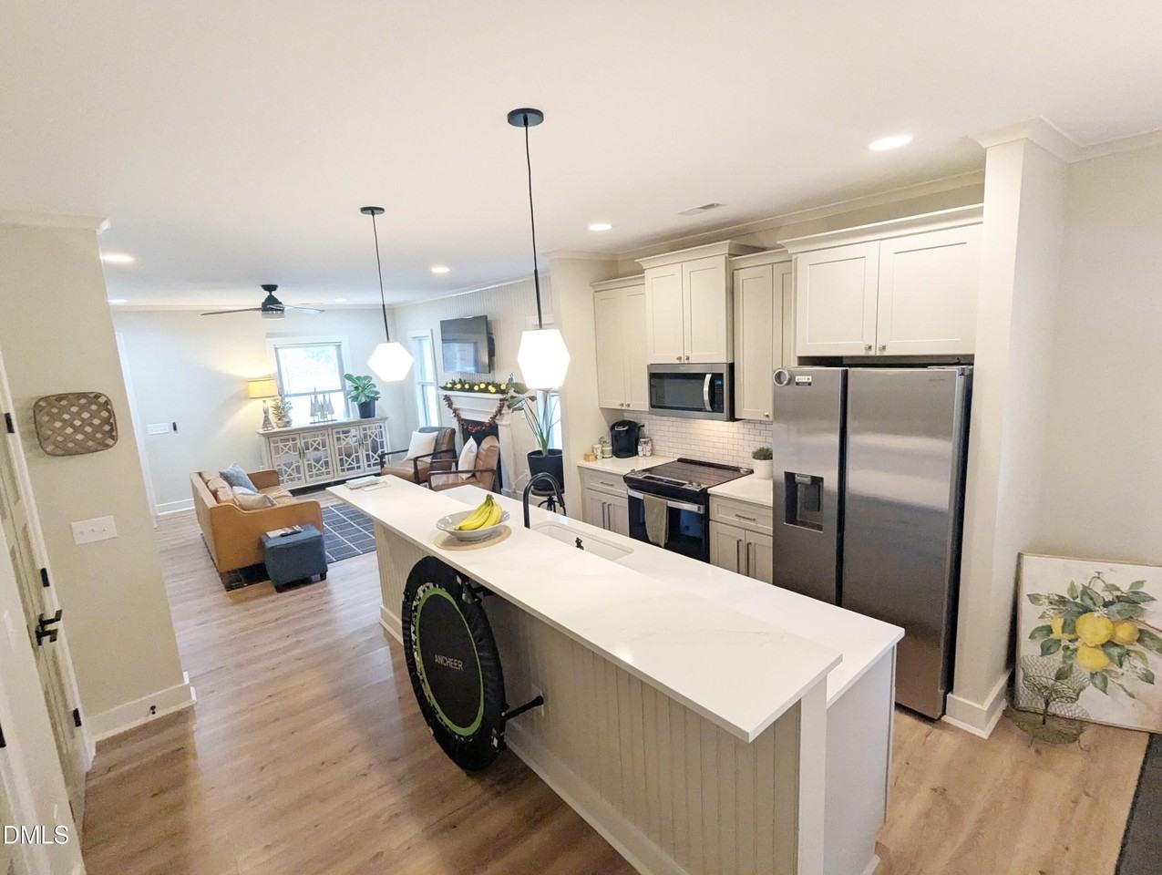 2975 Carolyn Drive - Photo 7 of 18