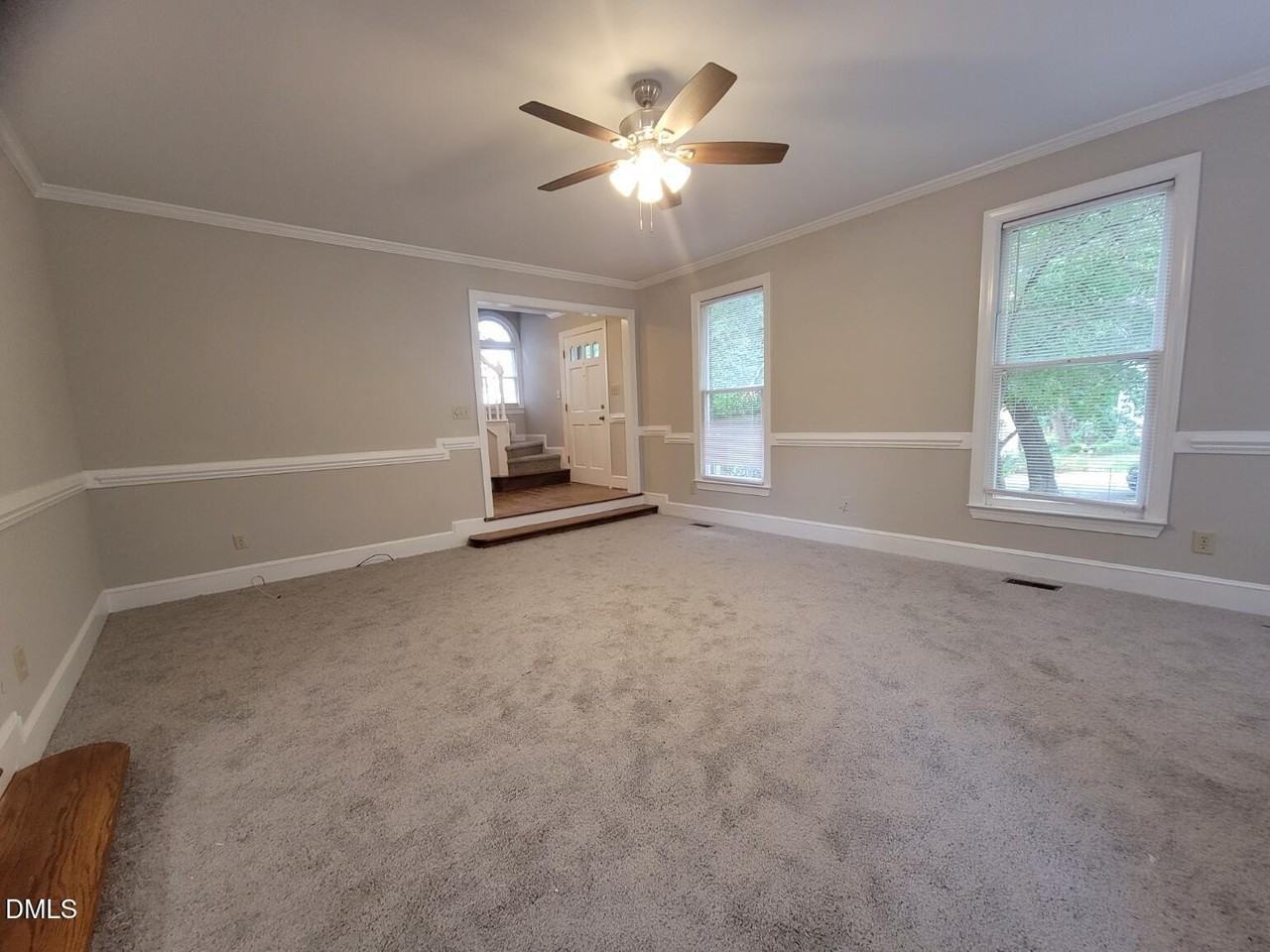 105 Leeward Ct - Photo 4 of 27