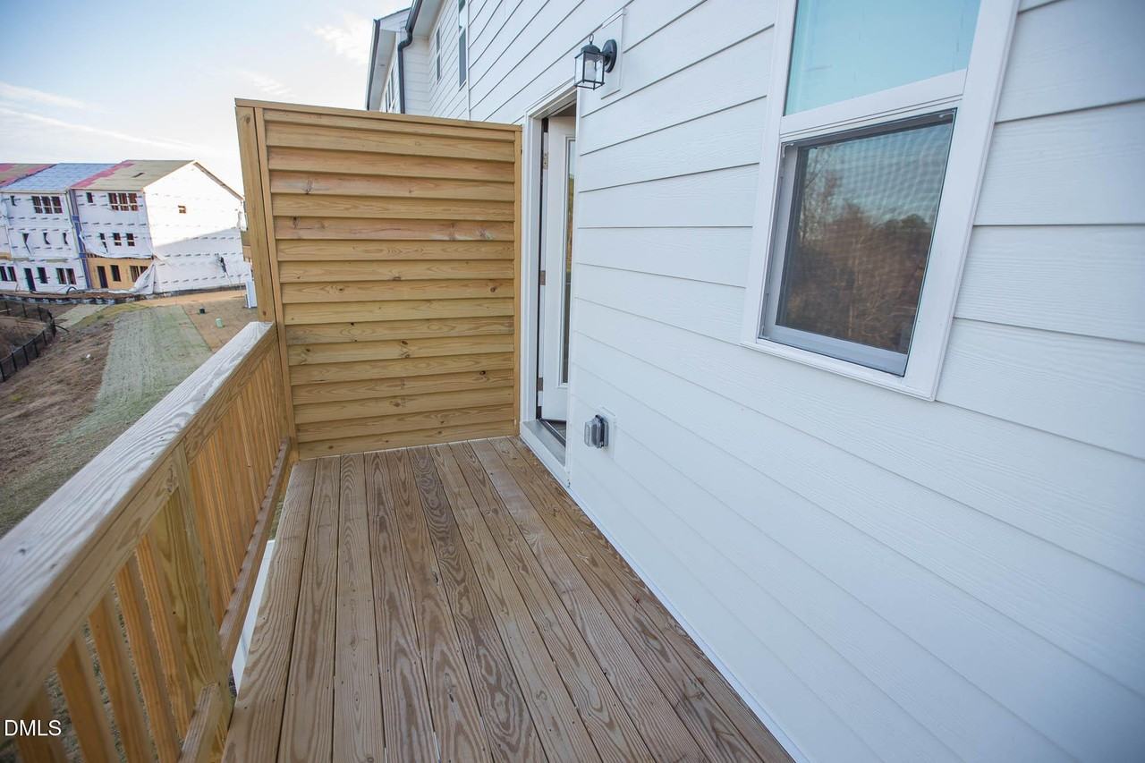 765 Larkspur Bowl Way - Photo 4 of 25