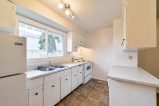 Lord Byron Townhouses - Photo 1 of 1