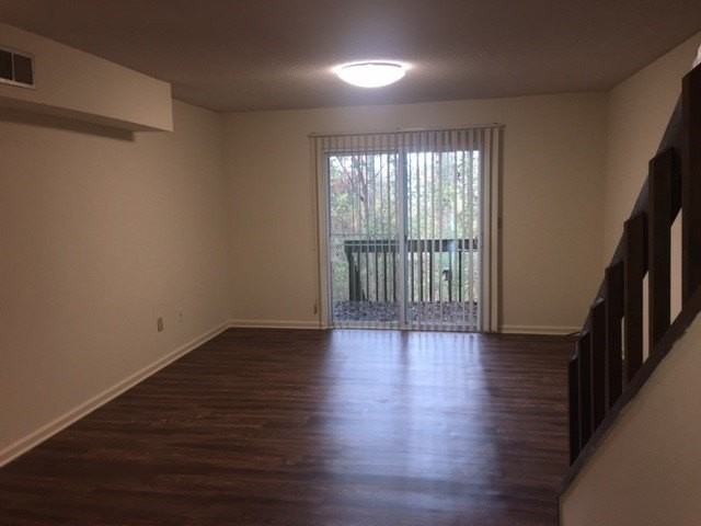 200 Woody Rd Apt 44 #32 - Photo 3 of 10