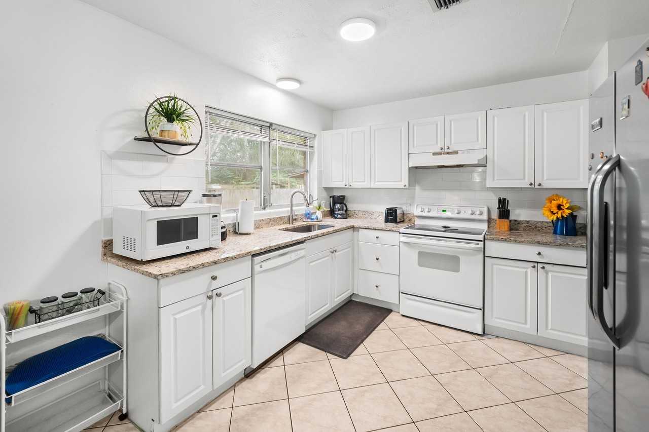 Perrine Drive - Photo 2 of 28