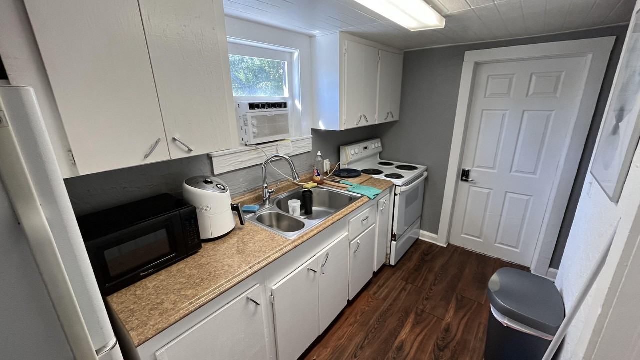 North Keech Street - Photo 2 of 27