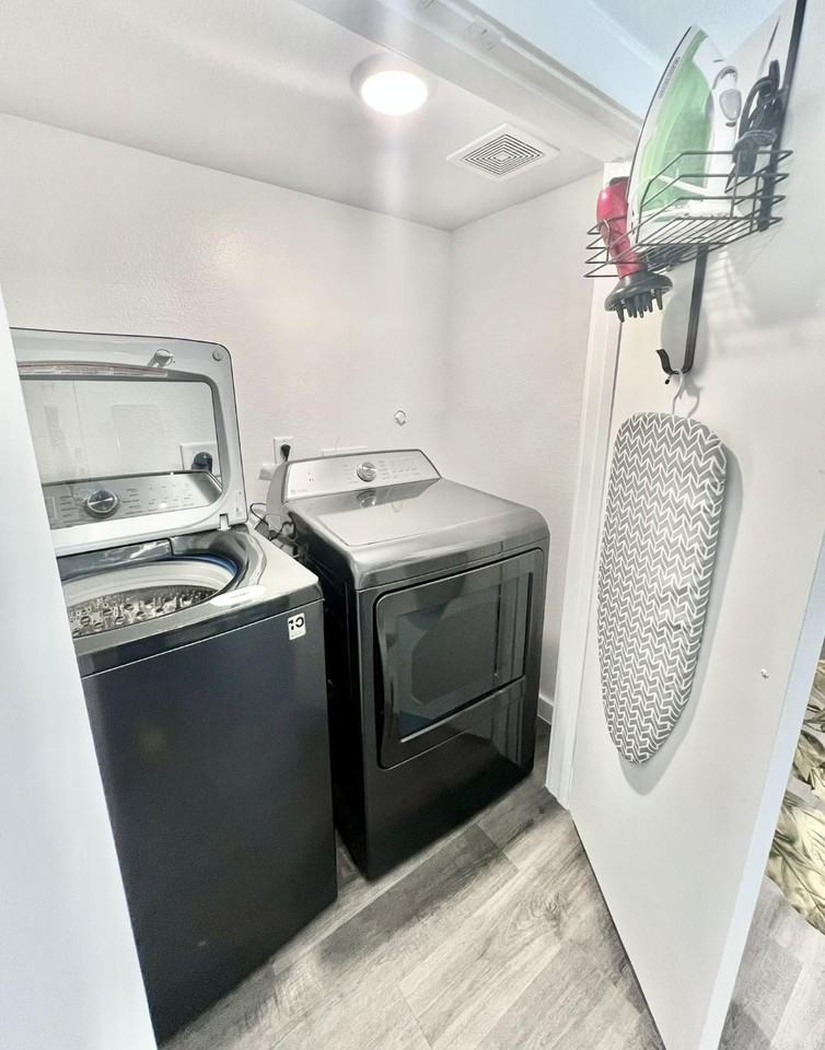 Sterlingshire Street - Photo 4 of 13