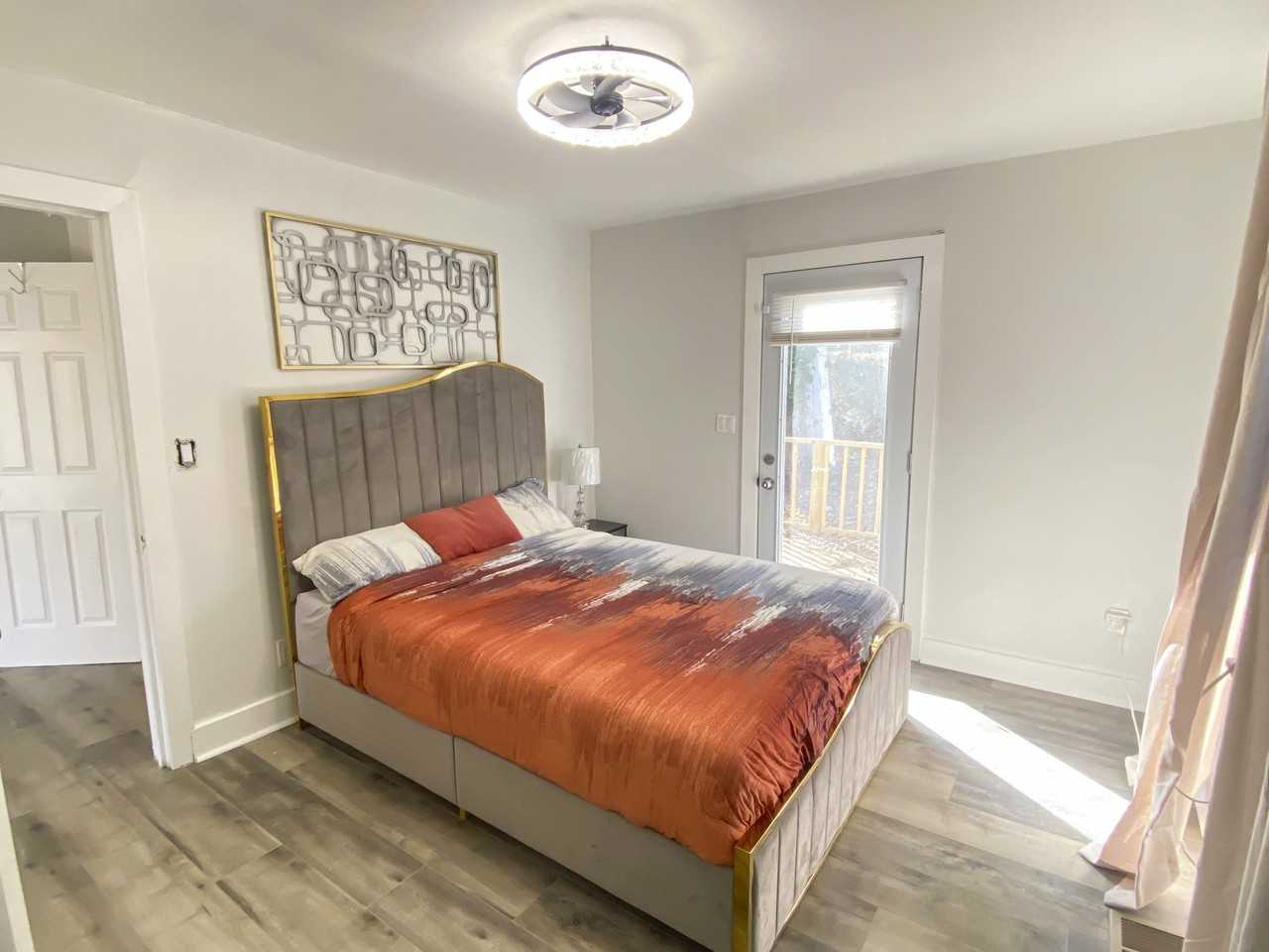 Jewel Street - Photo 7 of 10