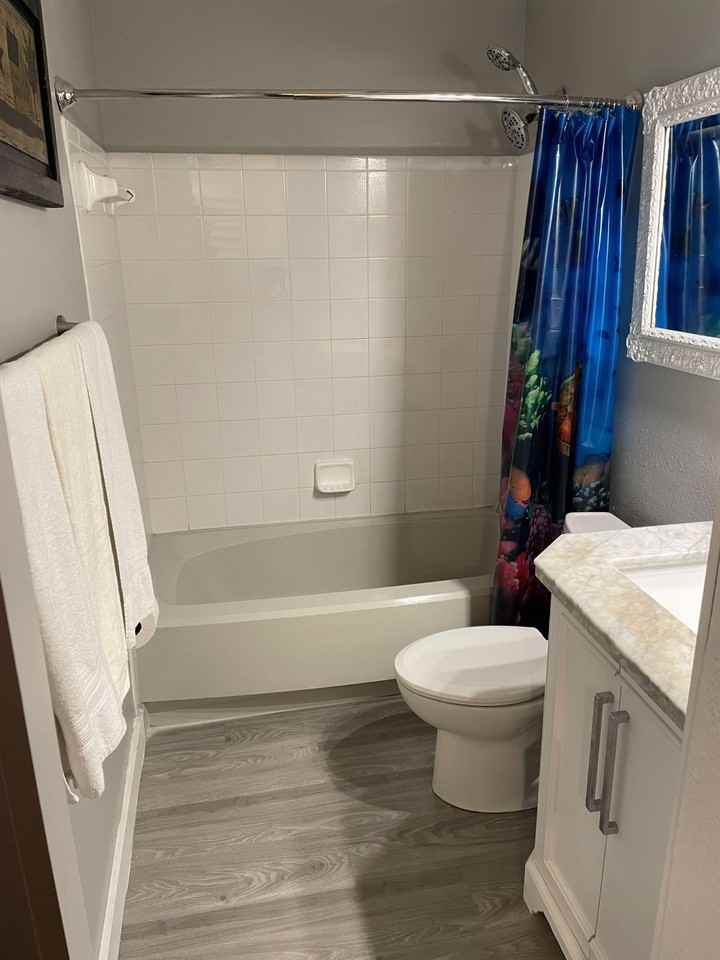 148th Place - Photo 6 of 16