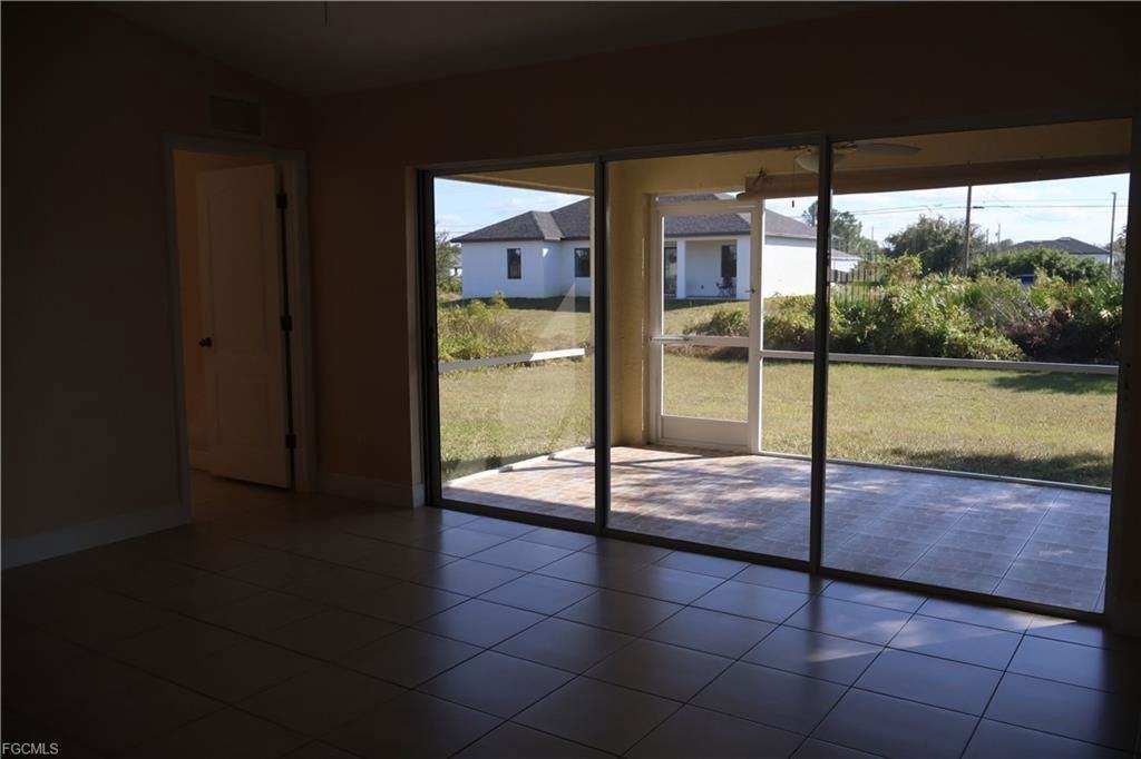 3805 22nd St Sw - Photo 6 of 8