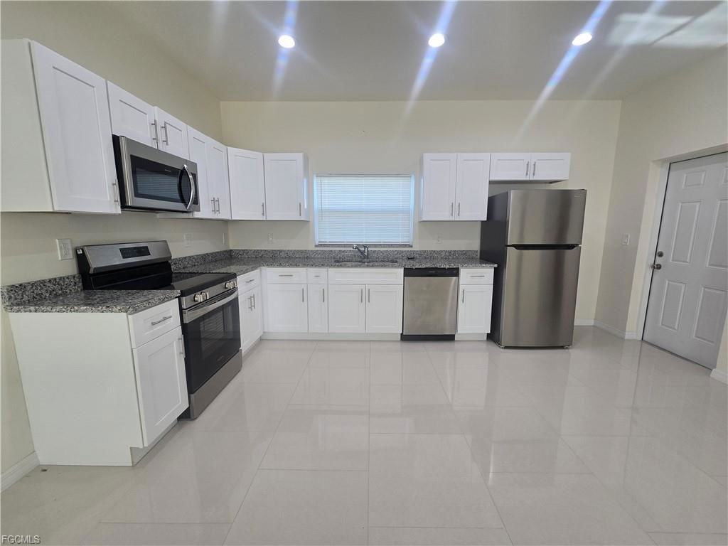 2709 25th St Sw - Photo 3 of 8