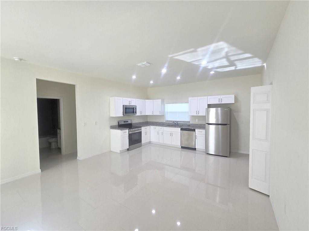 2709 25th St Sw - Photo 4 of 8