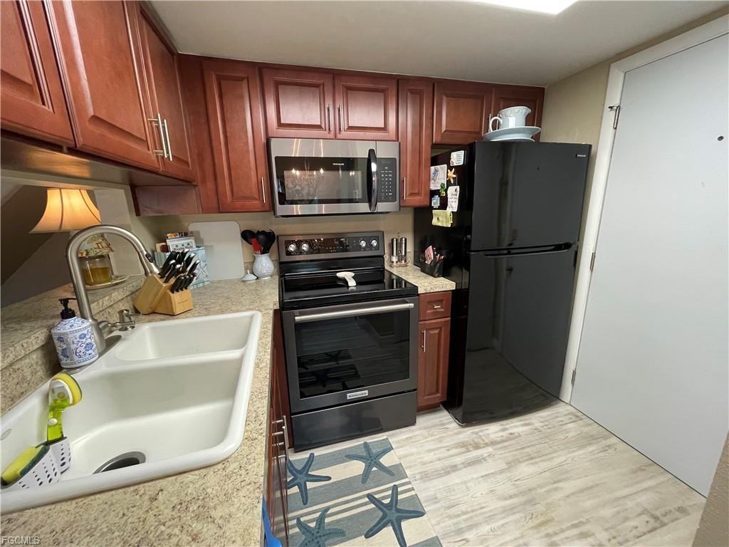 3358 Royal Canadian Trce #3 - Photo 7 of 8