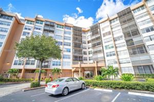 featured image of 1000 Saint Charles Place #512