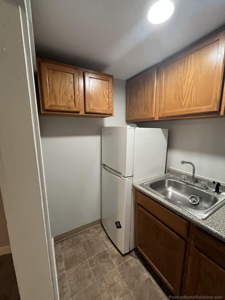 Cambridge St #B1 - Photo 6 of 14