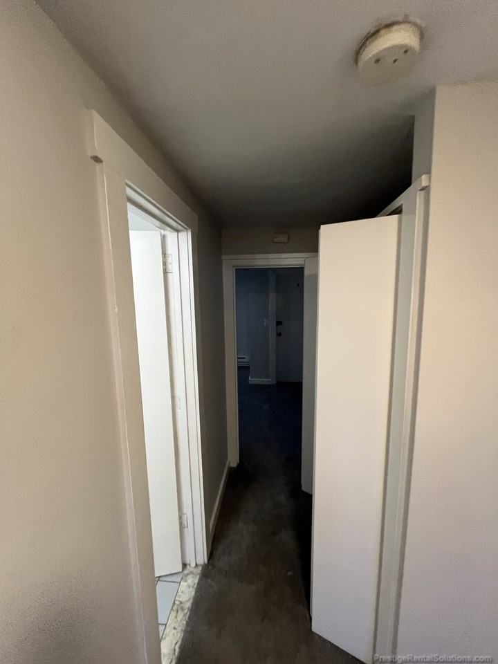 Cambridge St #B1 - Photo 7 of 14