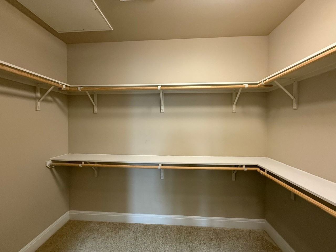 Regalia on Bishop - Photo 6 of 48