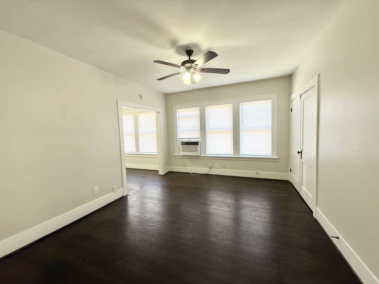 BERT - Photo 2 of 32