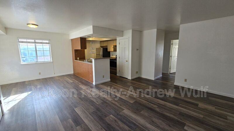 239 Cheney St #D - Photo 4 of 15
