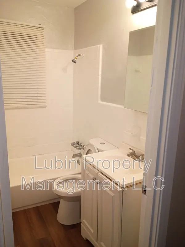 1578 Hope St - Photo 6 of 7