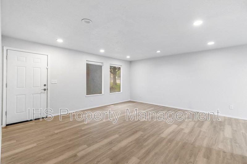 3714 W 16th Pl - Photo 7 of 17