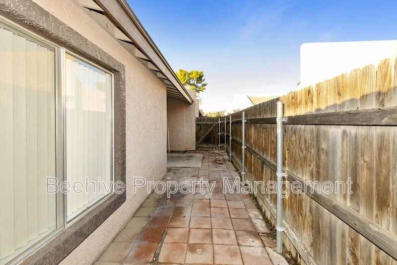 629 North Mesa Drive #22 - Photo 7 of 22