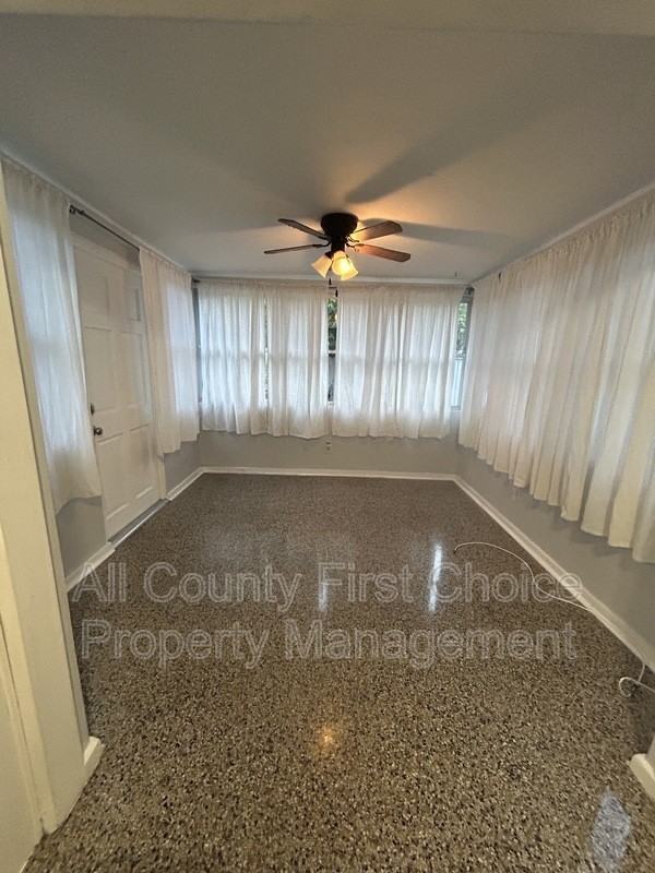 10373 111th Pl - Photo 3 of 16