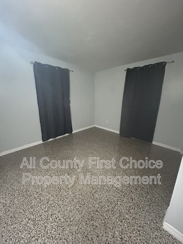 10373 111th Pl - Photo 6 of 16