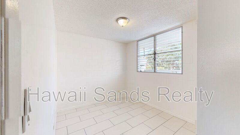 39 Hialoa St #302 - Photo 7 of 25