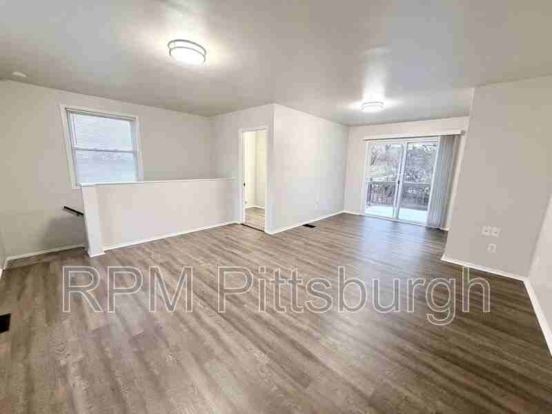 2307 Monroeville Rd - Photo 2 of 14