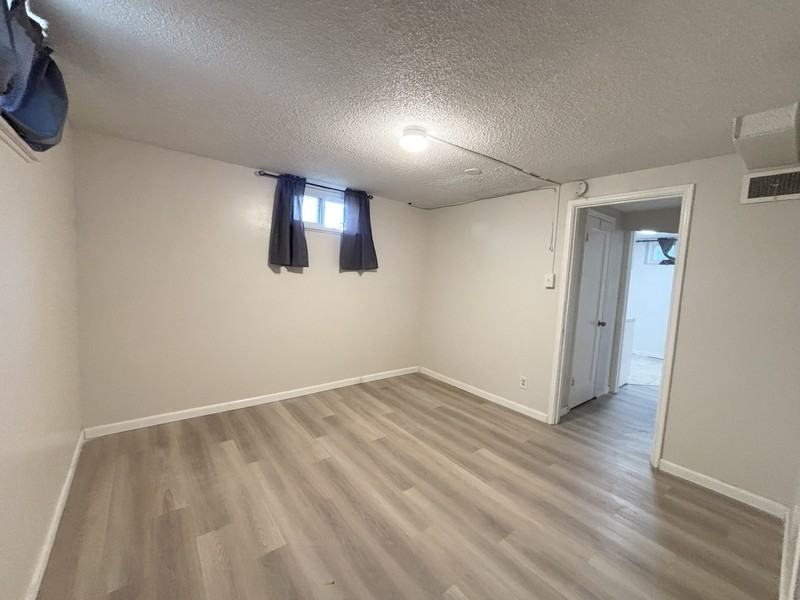 416 West Cornell Drive - Photo 2 of 20