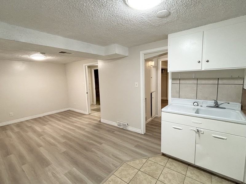 416 West Cornell Drive - Photo 5 of 20