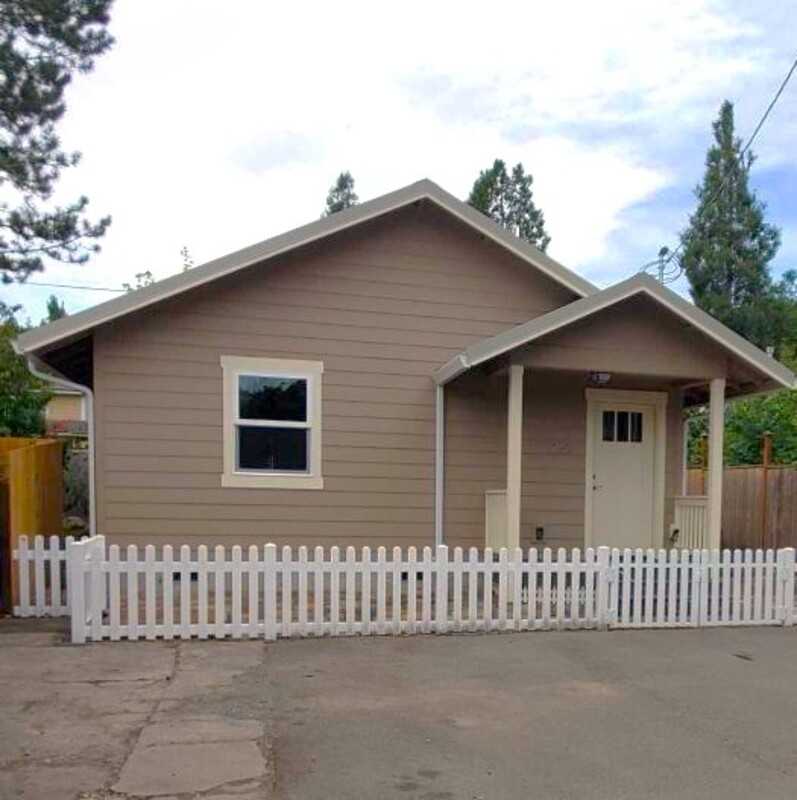 261 6th Street - Photo 2 of 10