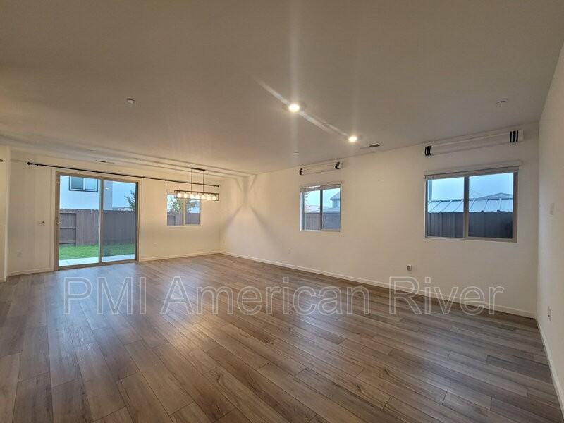 4033 Haflinger Way - Photo 5 of 29