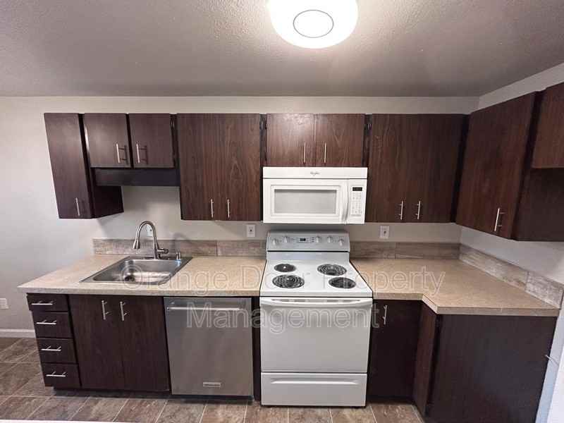 12311 112th Avenue Court East #2 - Photo 4 of 19