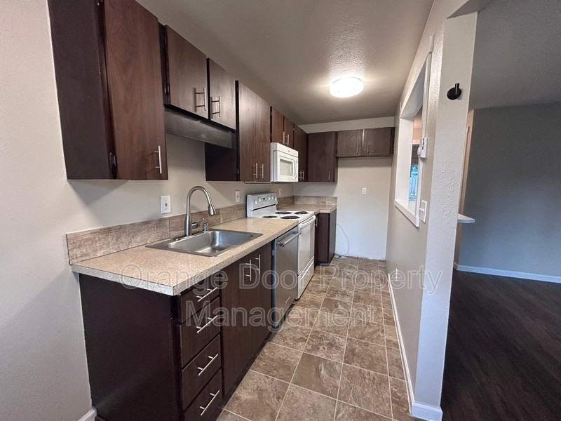 12311 112th Avenue Court East #2 - Photo 5 of 19