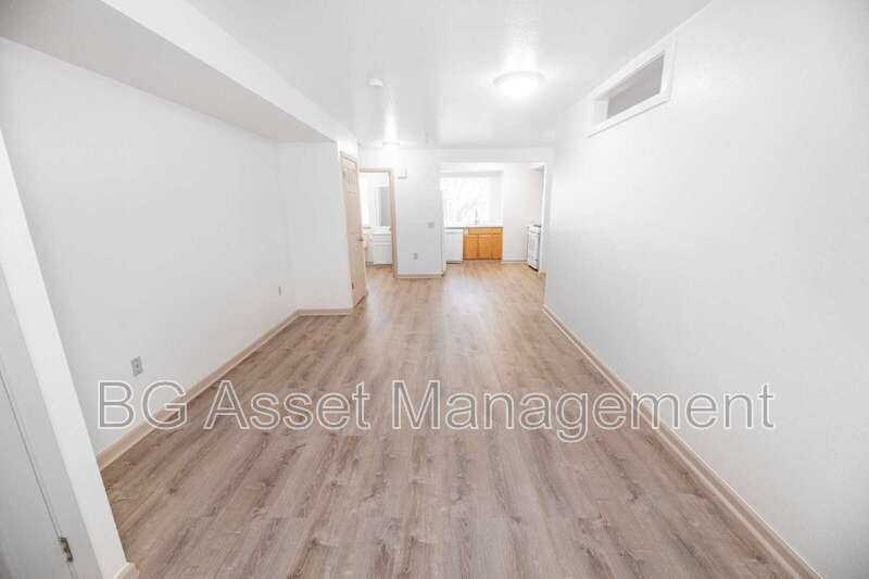 701 San Pablo Avenue #6 - Photo 4 of 28