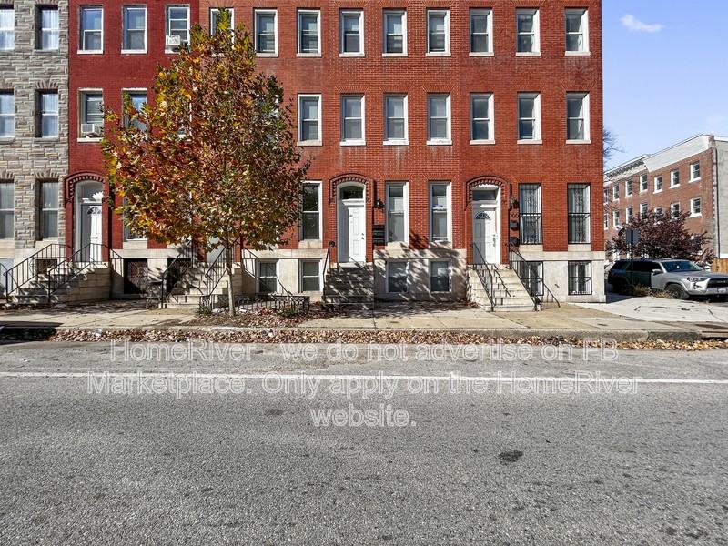 702 Dolphin St #1 - Photo 4 of 19