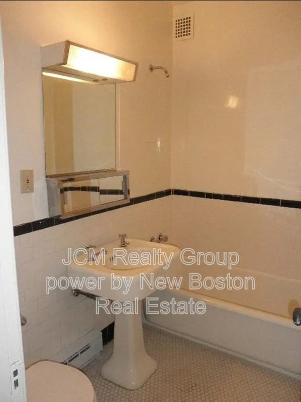 203 Lewis Street #2UNIT16 - Photo 6 of 7