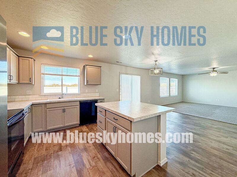 853 Harpy Ave - Photo 2 of 20