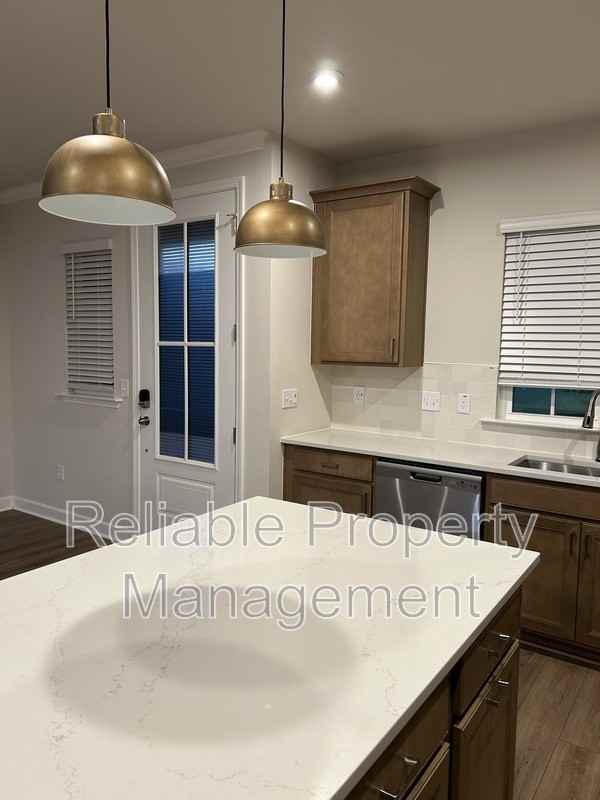 608 Hyperion Alley - Photo 5 of 27