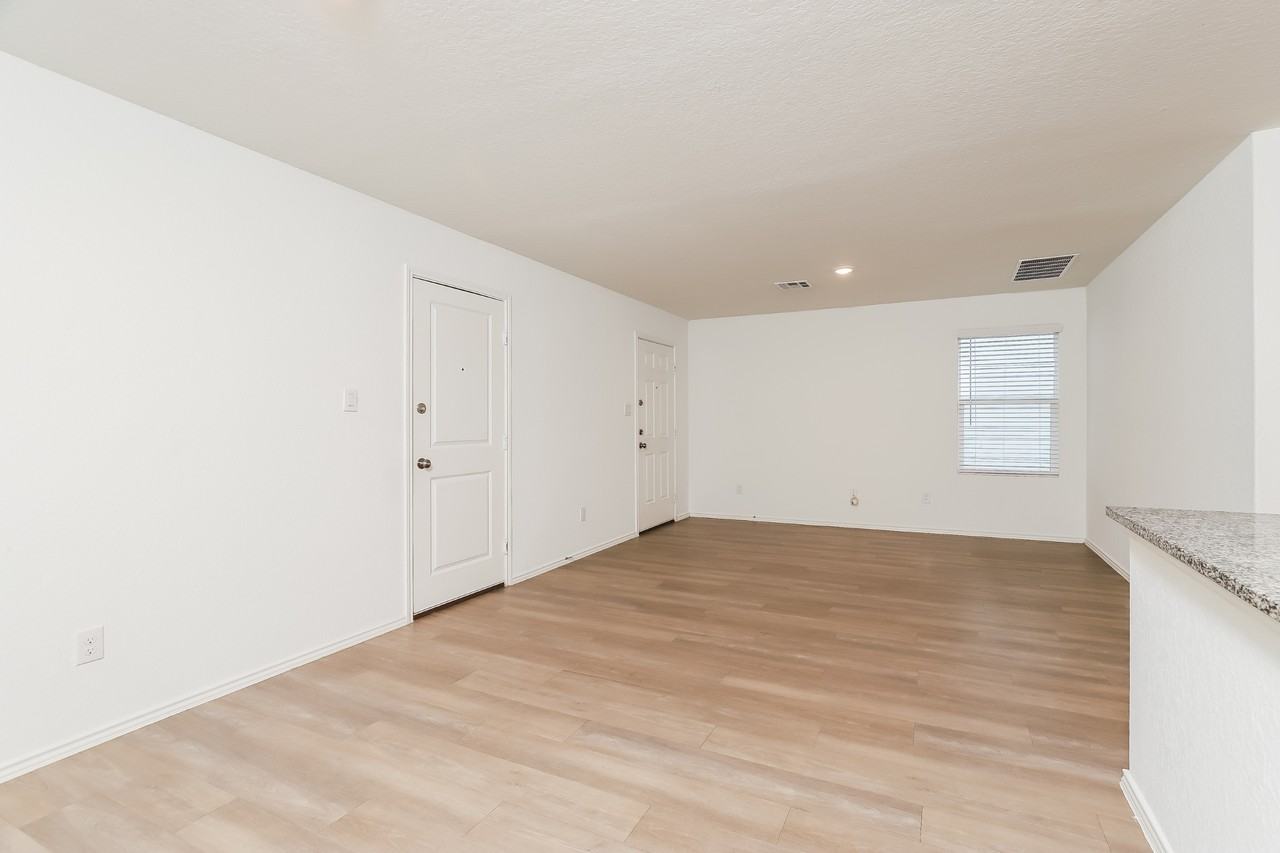 20354 Agate Rdg - Photo 3 of 29