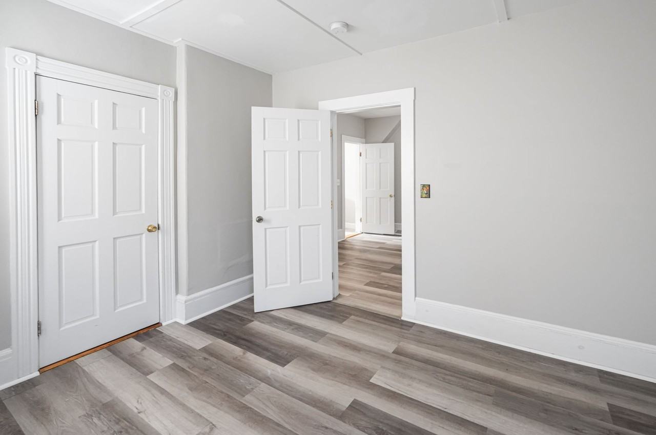 9-11 Frederick St - Photo 2 of 21