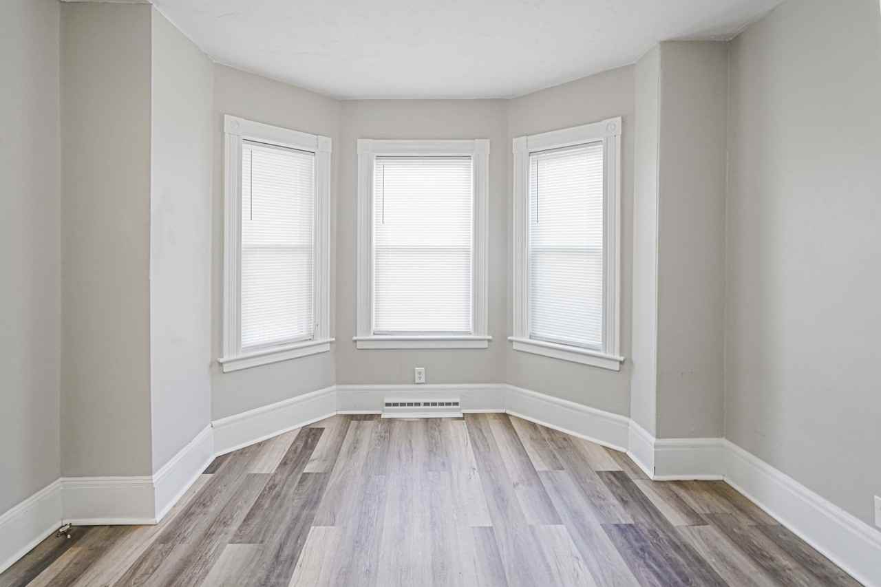 9-11 Frederick St - Photo 4 of 21