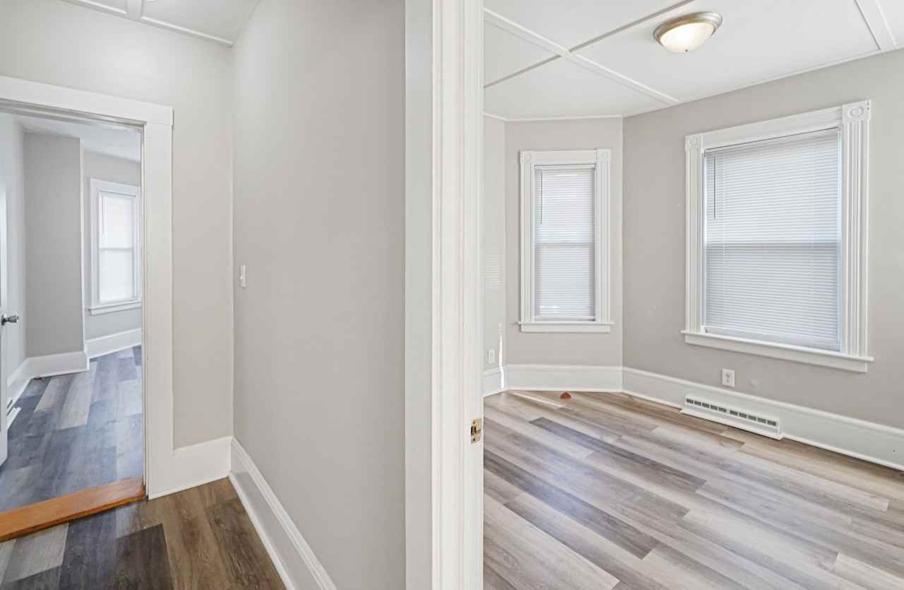 9-11 Frederick St - Photo 7 of 21