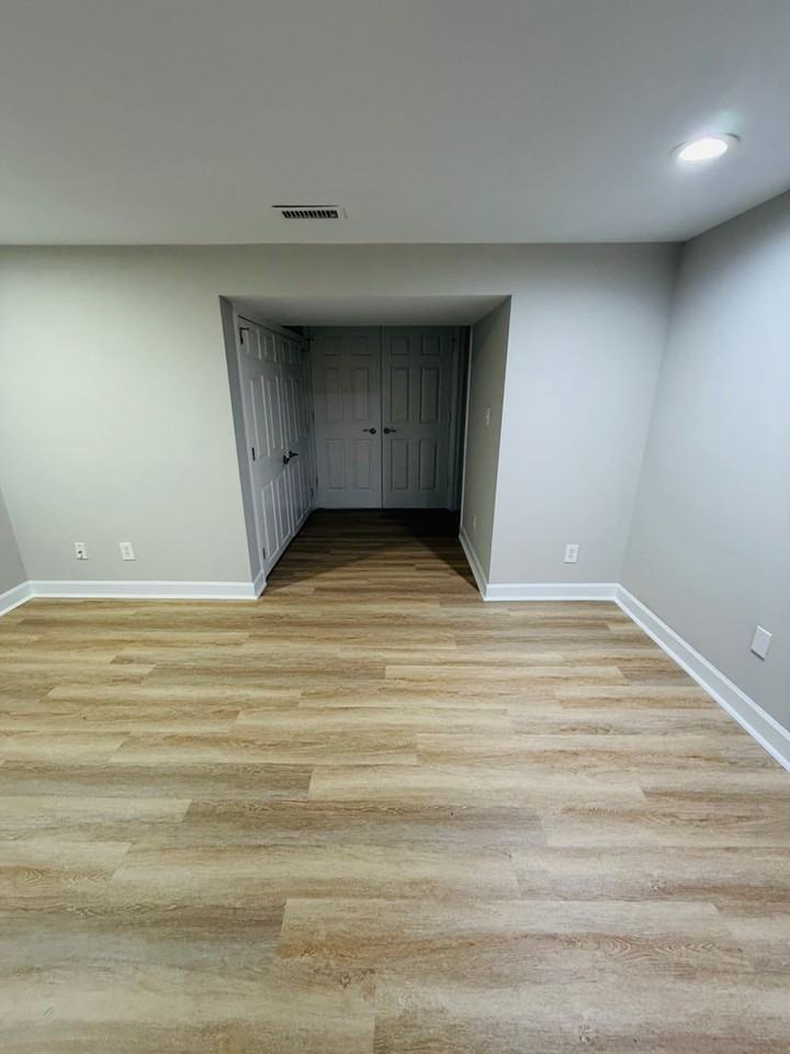 1917 Wareham Rd - Photo 7 of 10