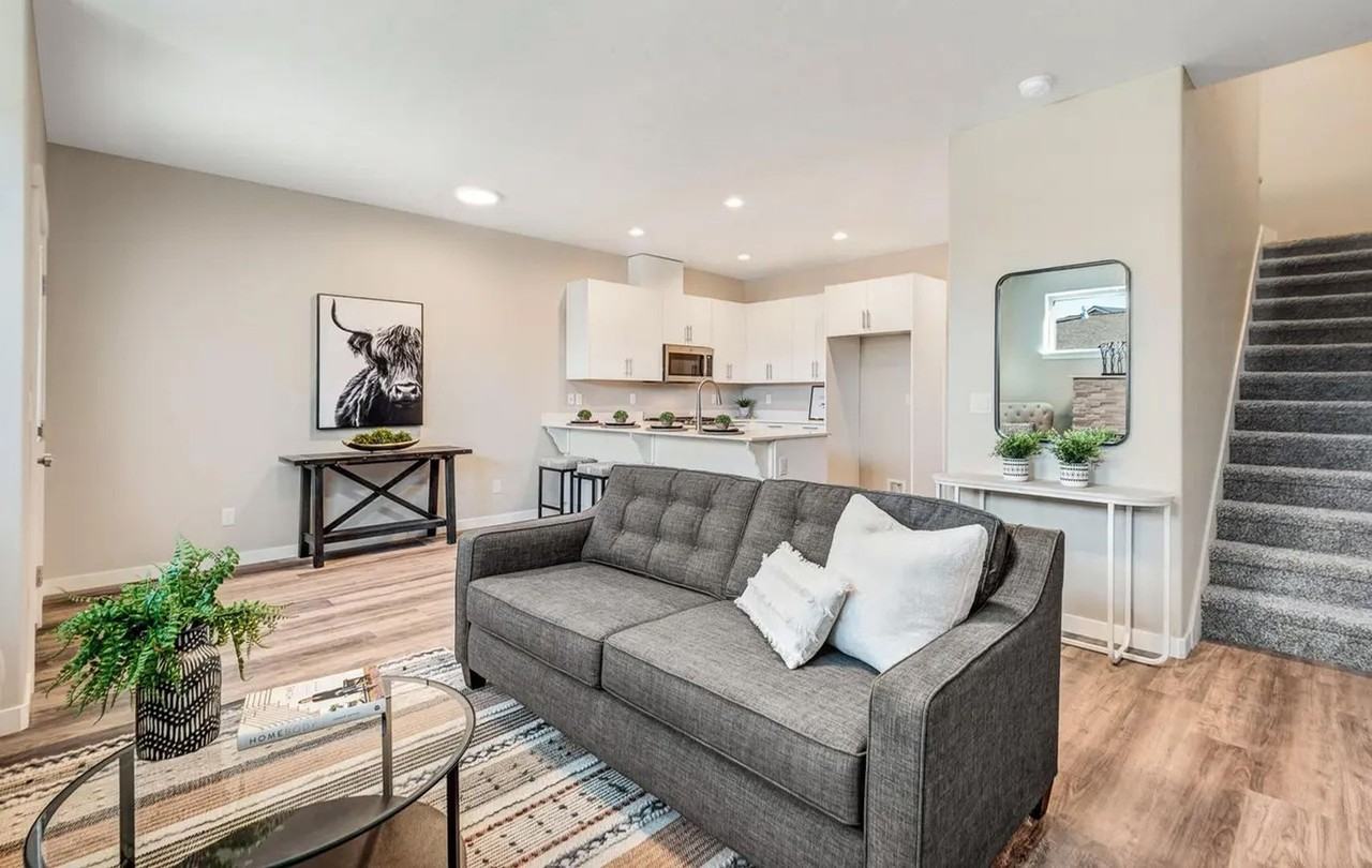 2965 Northwest Elm Avenue - Photo 4 of 23