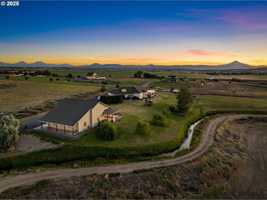 featured image of 3760 Southwest Hwy 97 #2